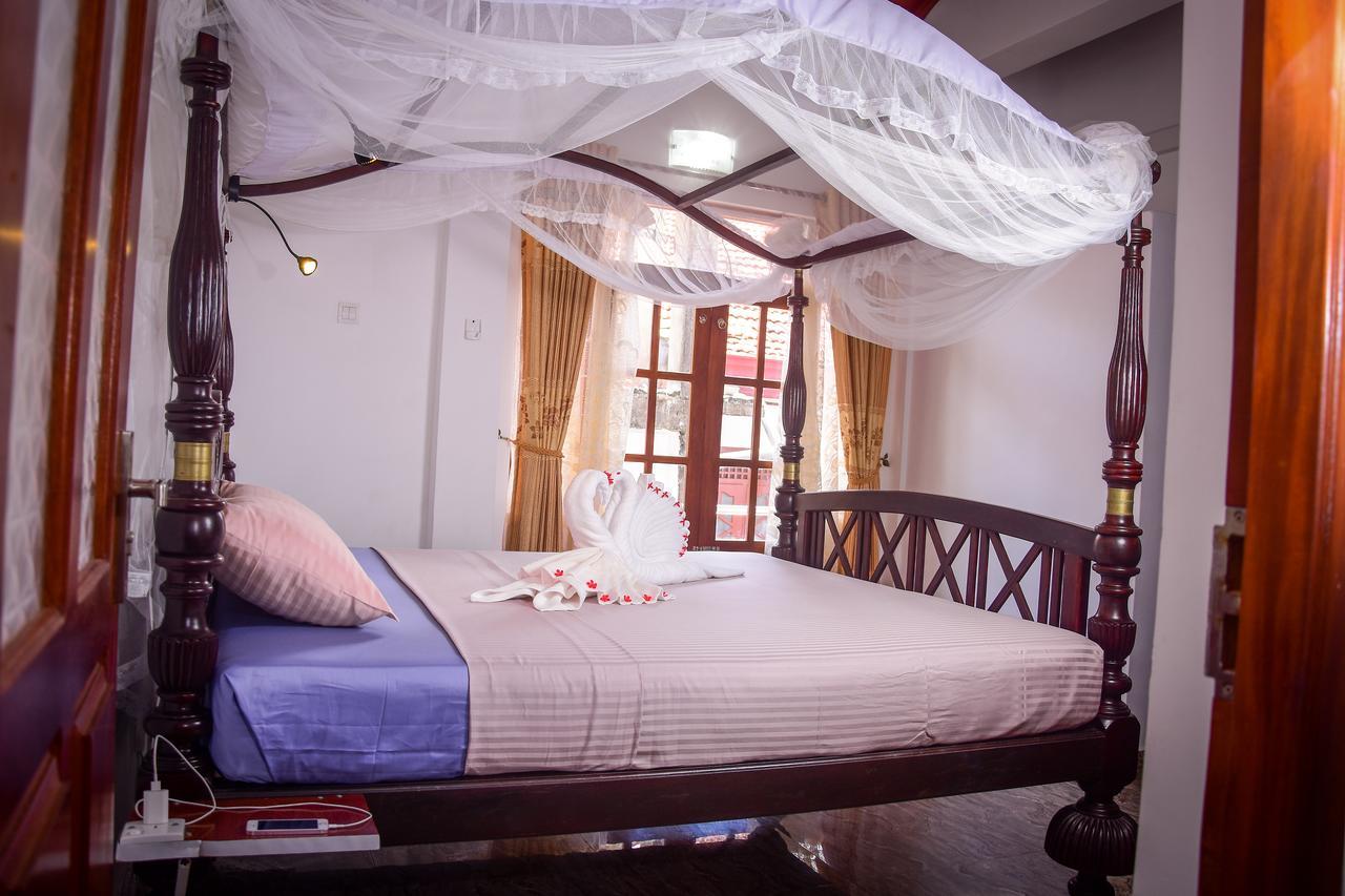 Channa Villa & Tours เบนโตตา ภายนอก รูปภาพ