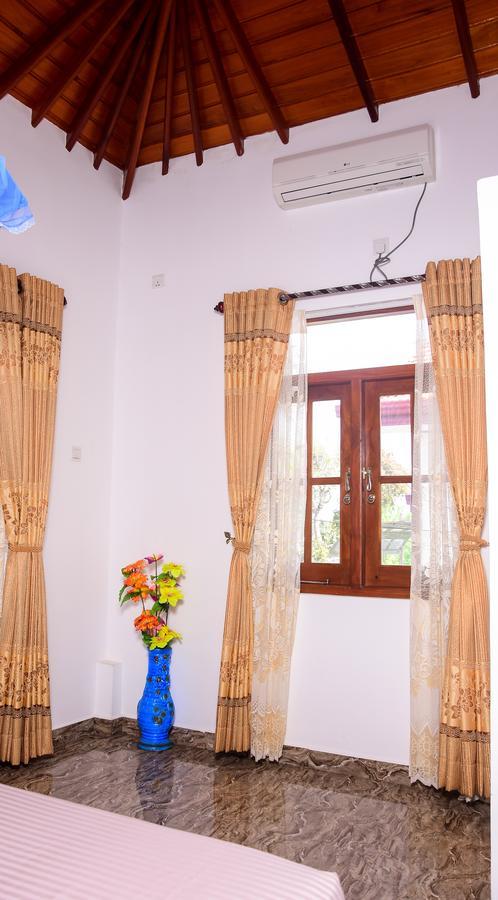 Channa Villa & Tours เบนโตตา ภายนอก รูปภาพ