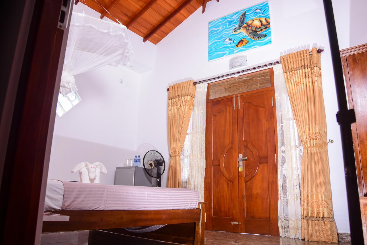 Channa Villa & Tours เบนโตตา ภายนอก รูปภาพ